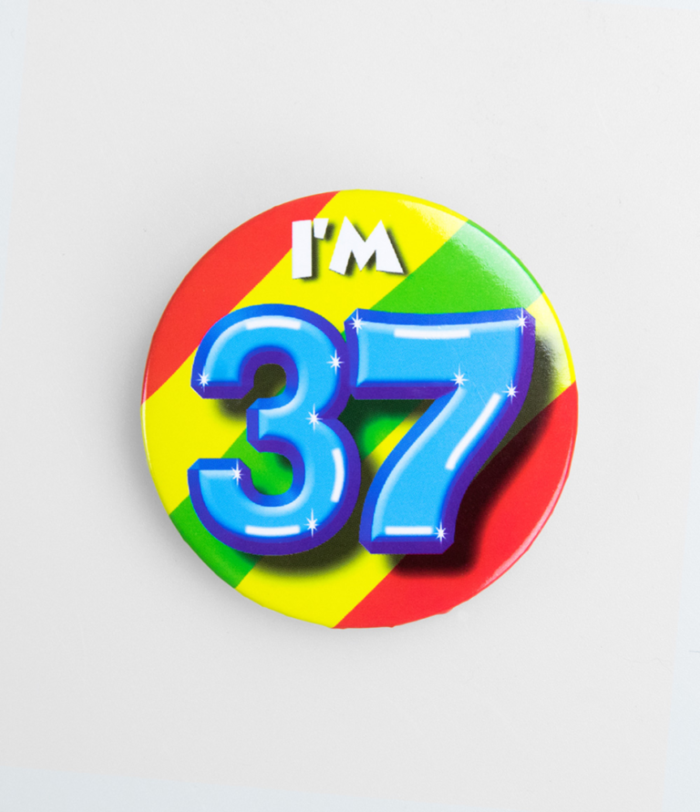 Button 37 Jaar 3 Button 37 Jaar